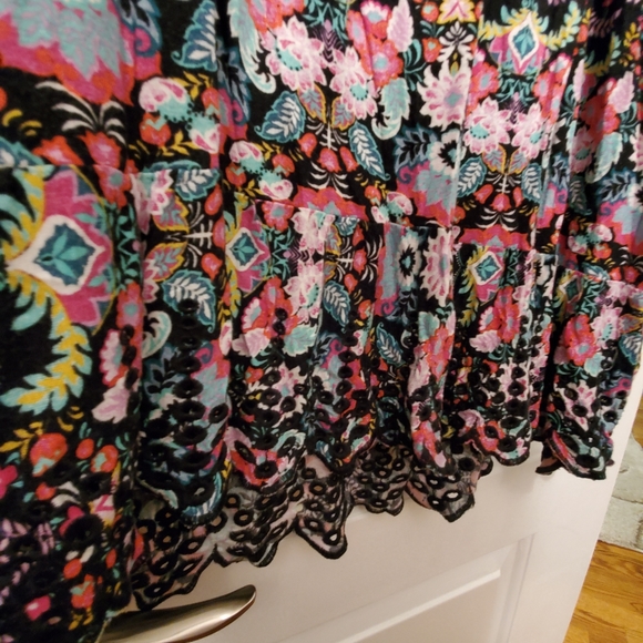 Long Floral Top - Picture 4 of 4